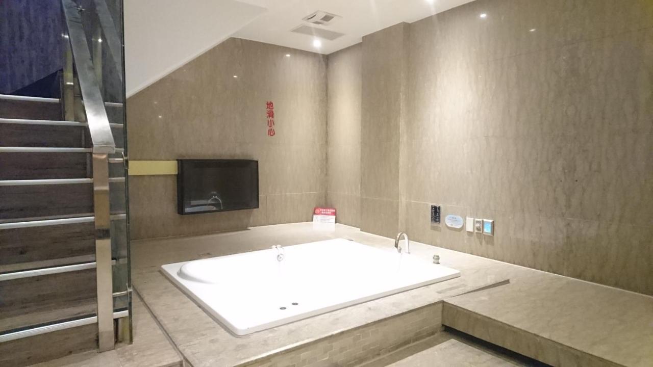 台中威尼斯汽车旅馆 外观 照片
